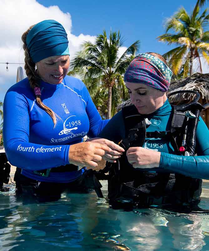 try out scuba diving with southern cross club